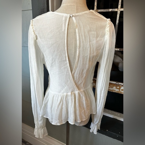 Free People Daia Shoulder Detail Creamy White Top Blouse - Picture 6 of 7
